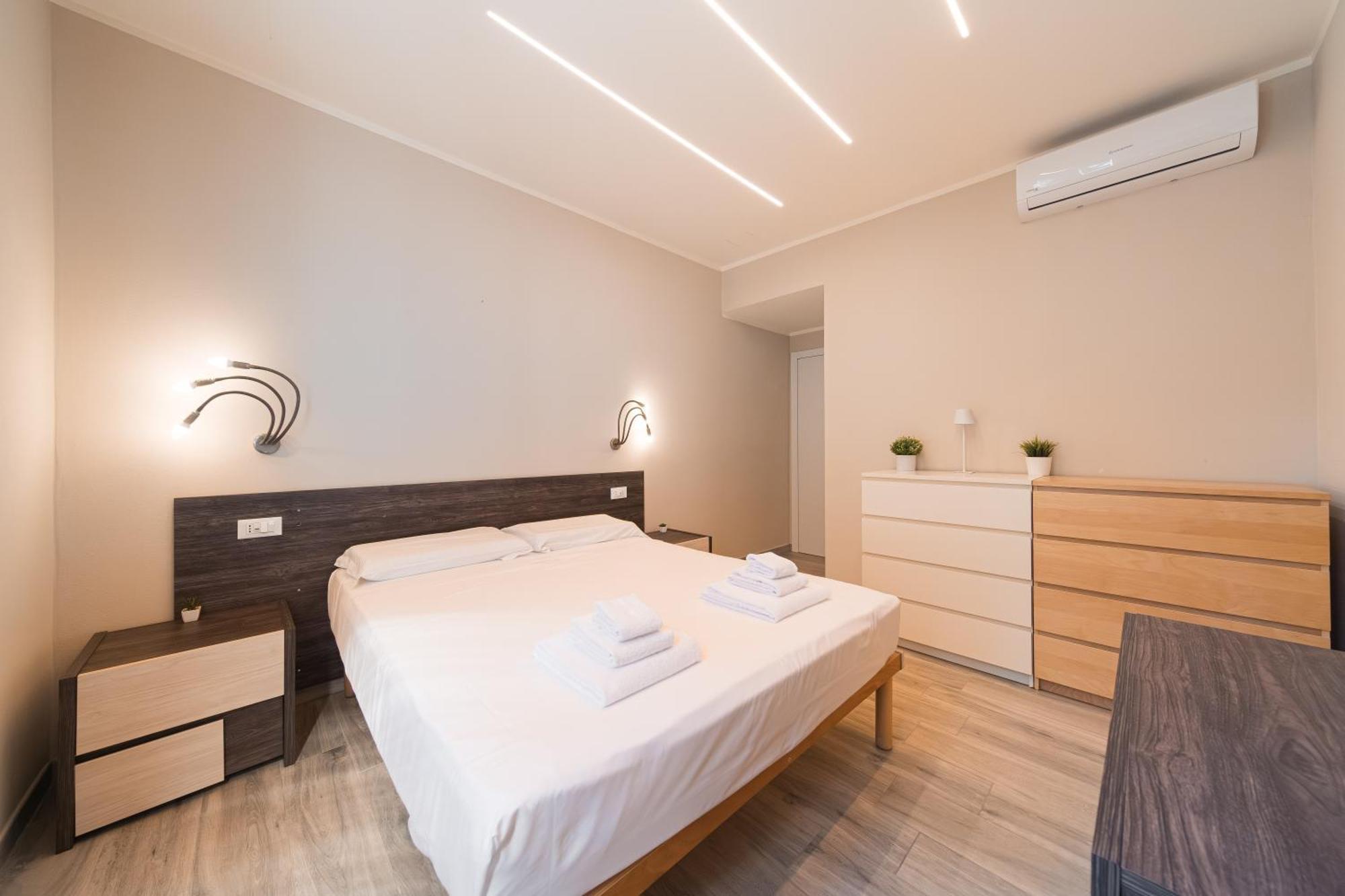 Dall'Arca Suites Bologna Station - Center - Fiera エクステリア 写真