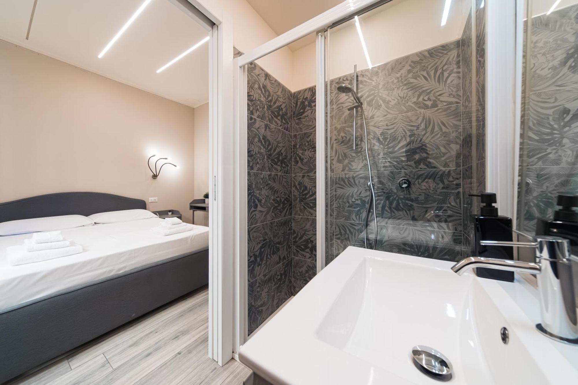 Dall'Arca Suites Bologna Station - Center - Fiera エクステリア 写真
