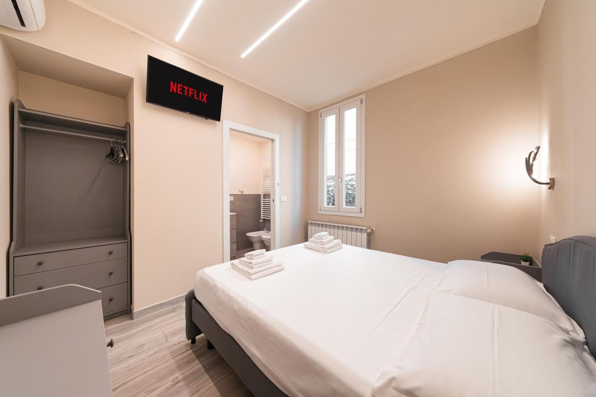 Dall'Arca Suites Bologna Station - Center - Fiera エクステリア 写真