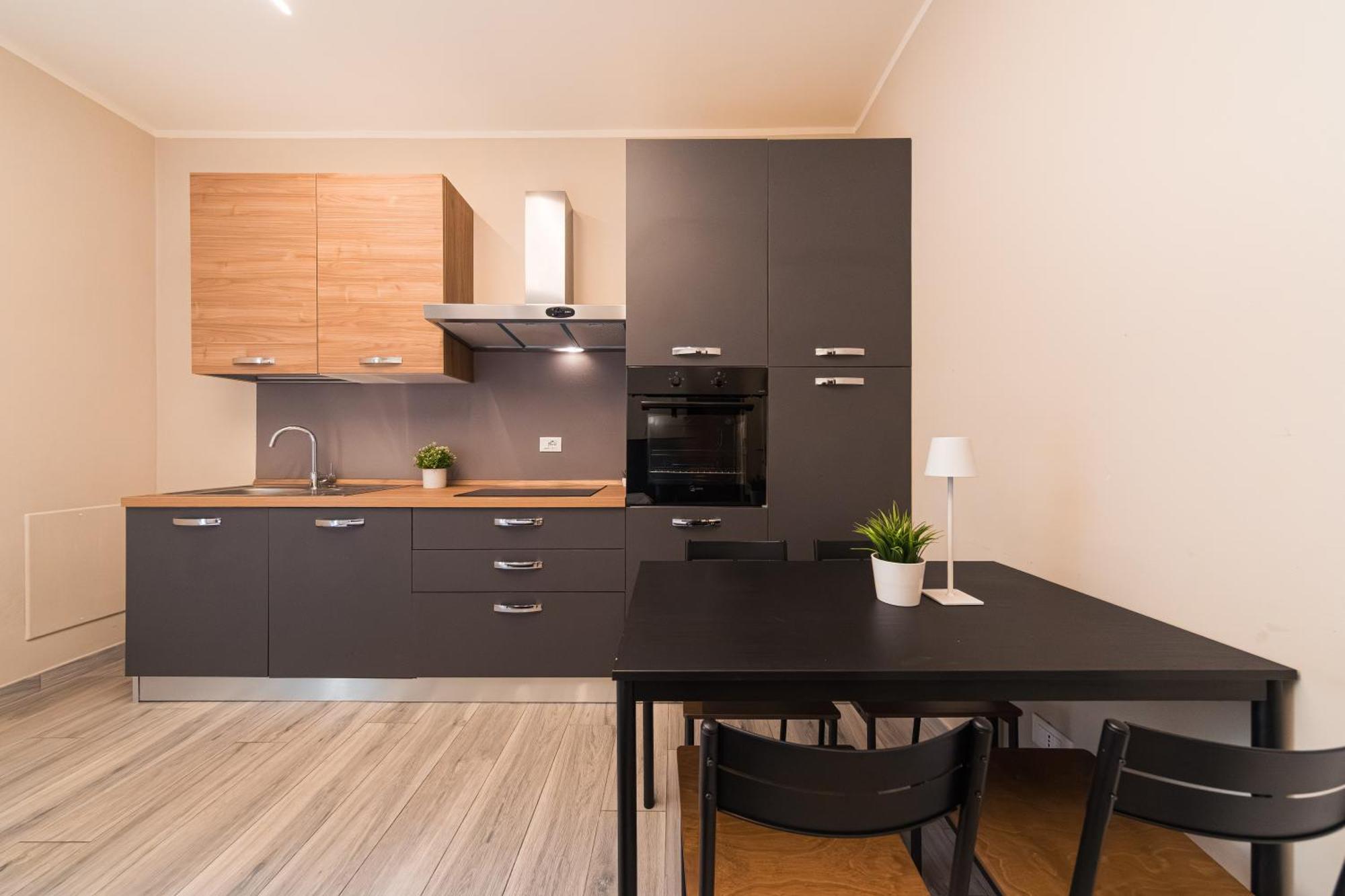 Dall'Arca Suites Bologna Station - Center - Fiera エクステリア 写真